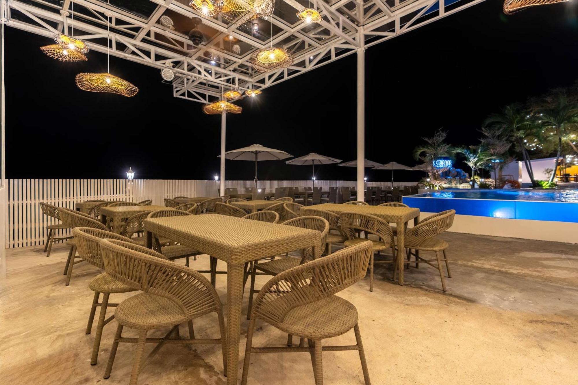 Serene Oasis Resort - Oslob Cebu Philippines Екстериор снимка